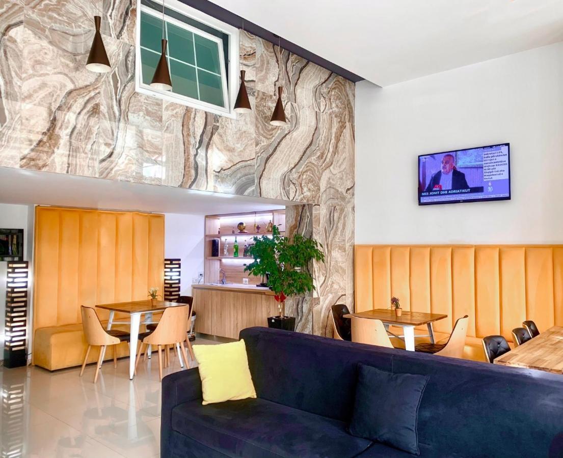 Park Hotel Tirana Yzberishti Eksteriør billede