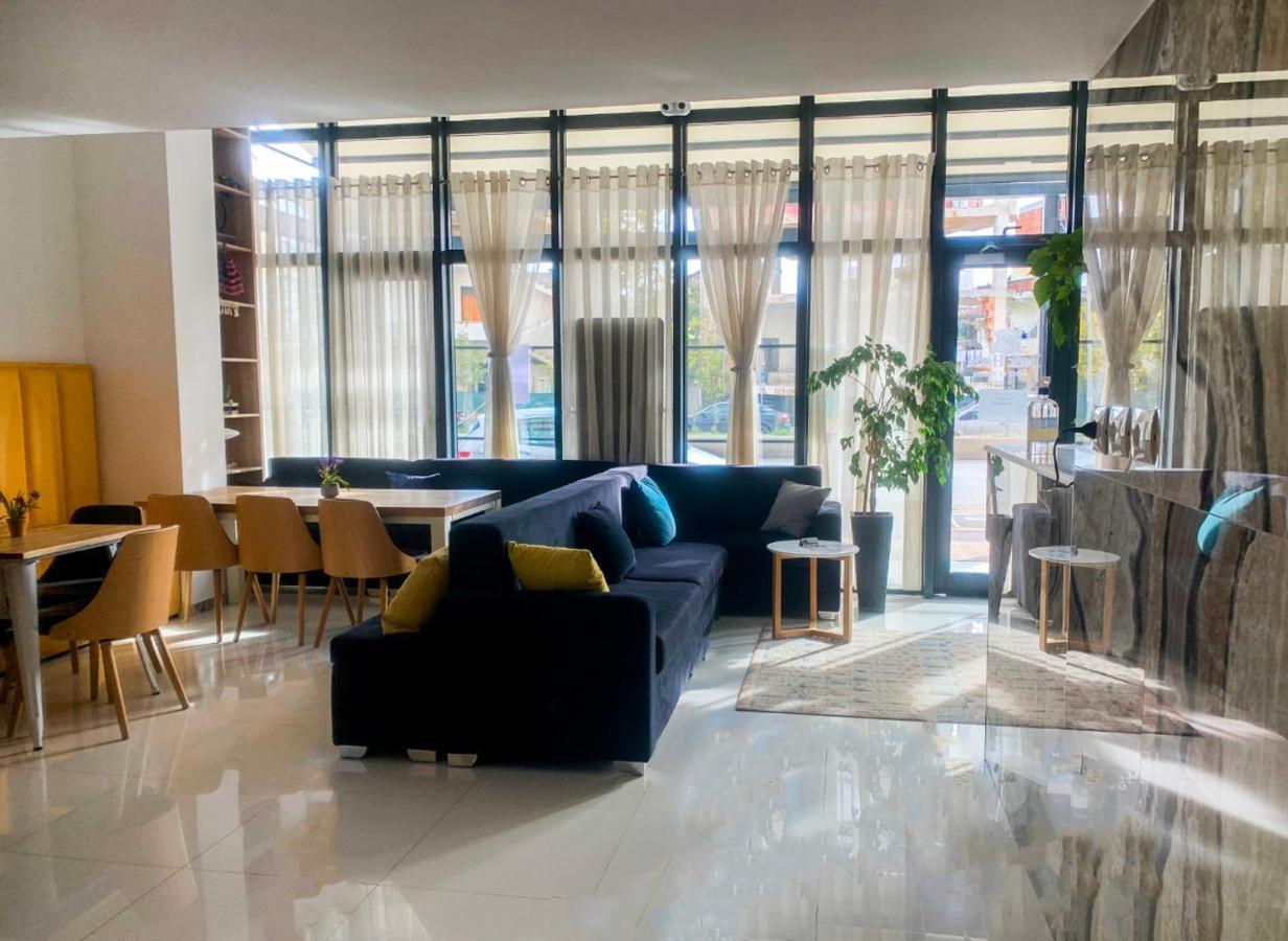 Park Hotel Tirana Yzberishti Eksteriør billede