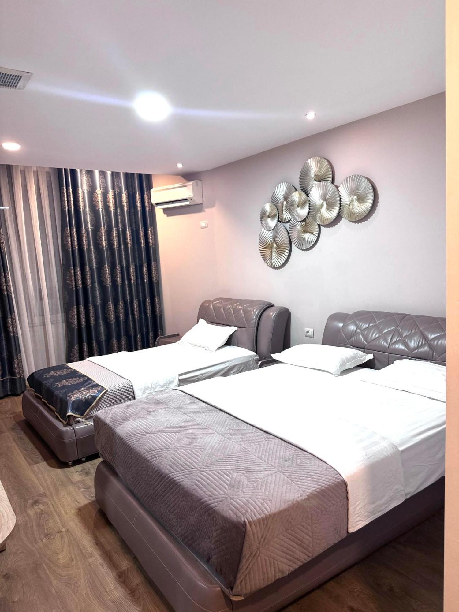 Park Hotel Tirana Yzberishti Eksteriør billede