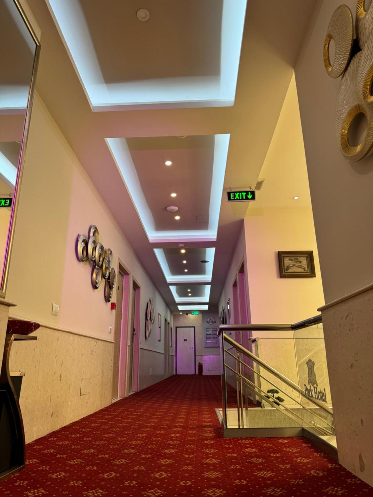 Park Hotel Tirana Yzberishti Eksteriør billede