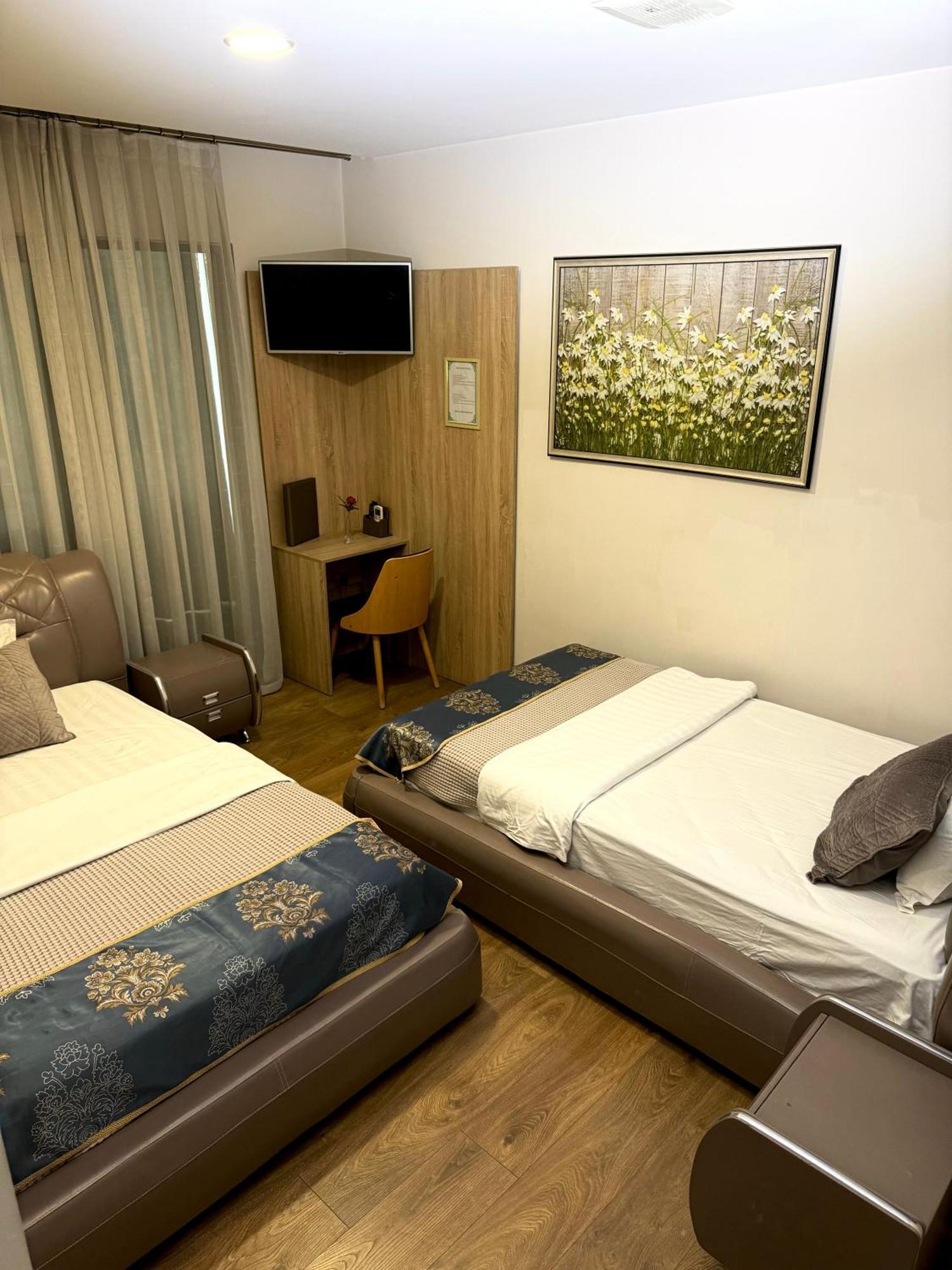 Park Hotel Tirana Yzberishti Eksteriør billede