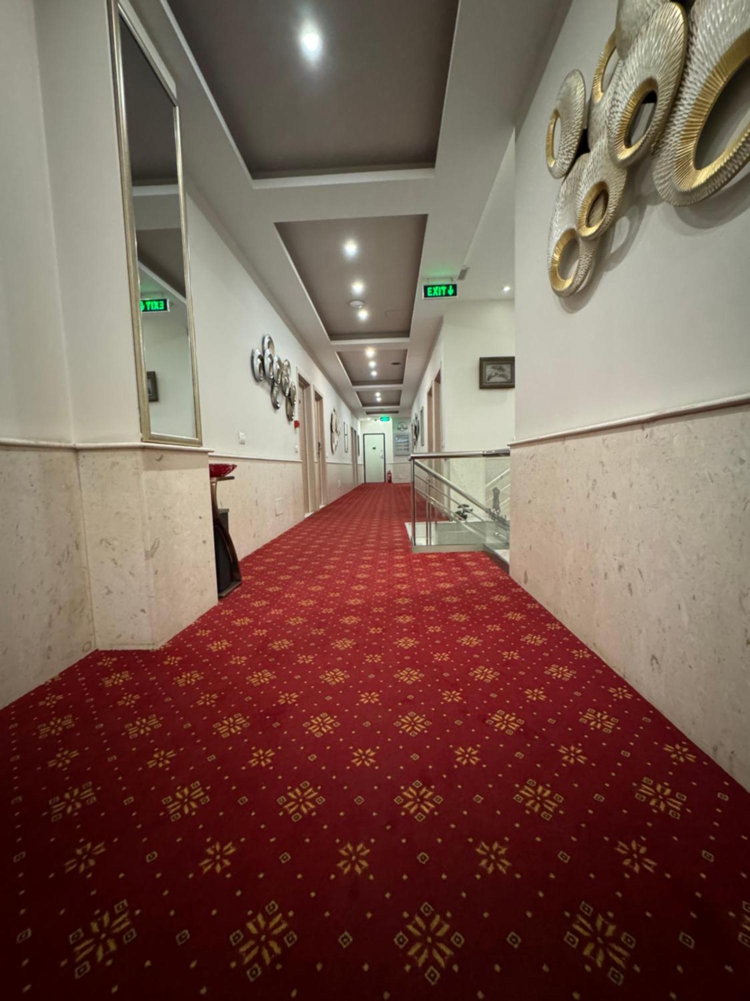 Park Hotel Tirana Yzberishti Eksteriør billede