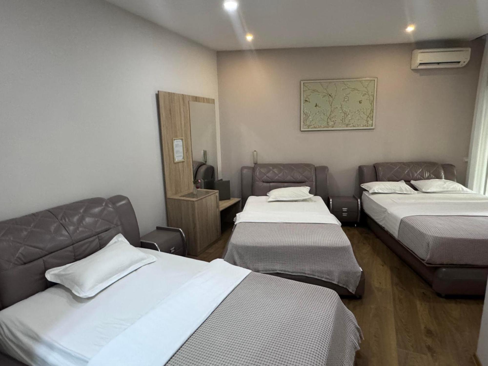 Park Hotel Tirana Yzberishti Eksteriør billede
