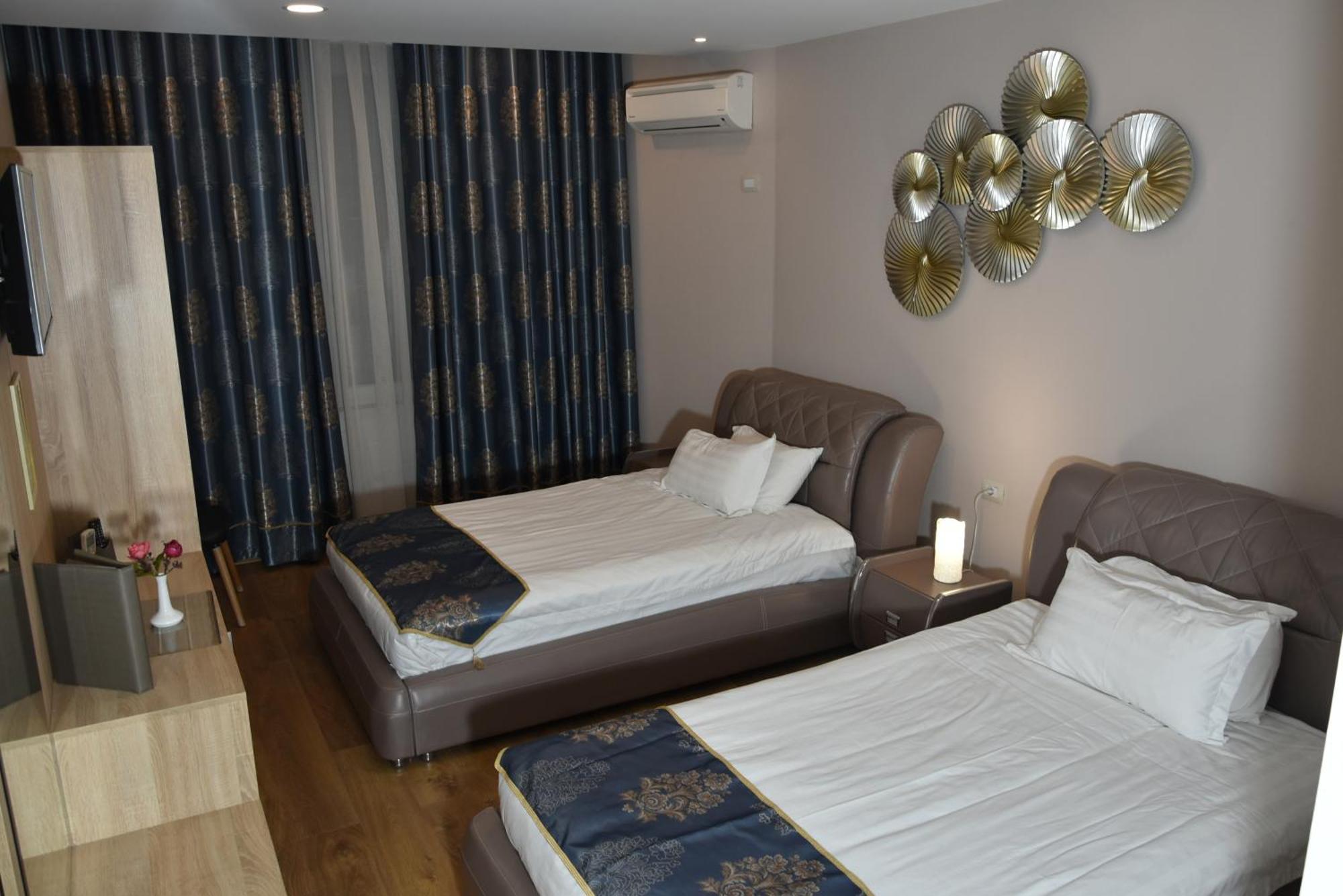 Park Hotel Tirana Yzberishti Eksteriør billede