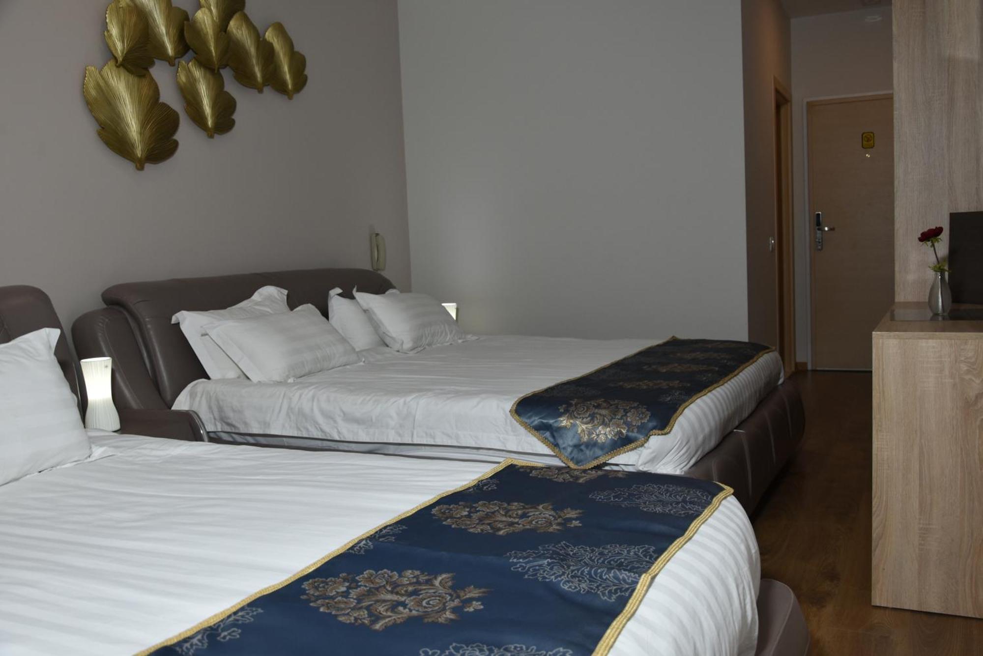 Park Hotel Tirana Yzberishti Eksteriør billede
