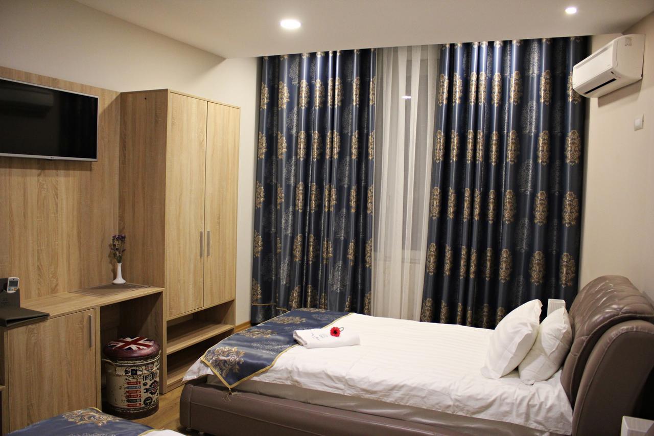 Park Hotel Tirana Yzberishti Eksteriør billede