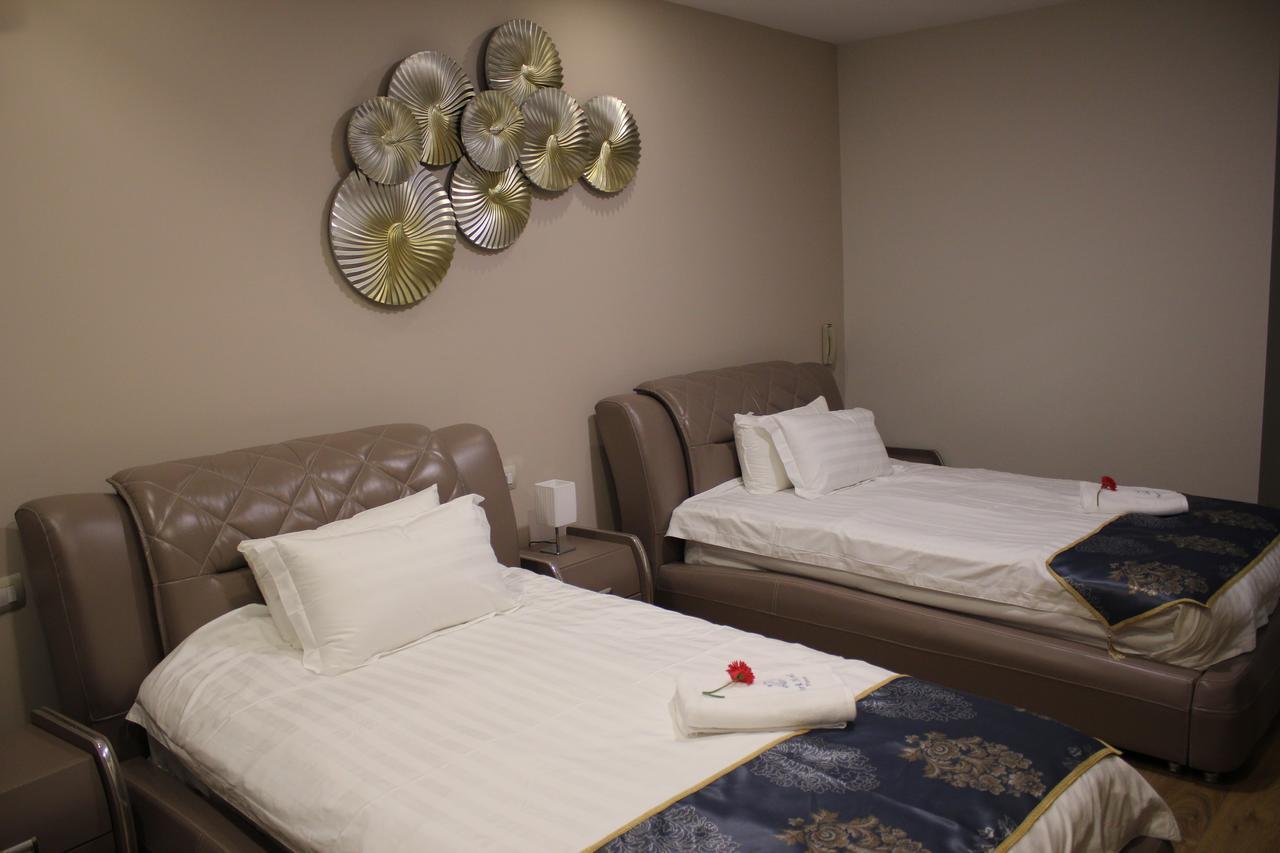 Park Hotel Tirana Yzberishti Eksteriør billede