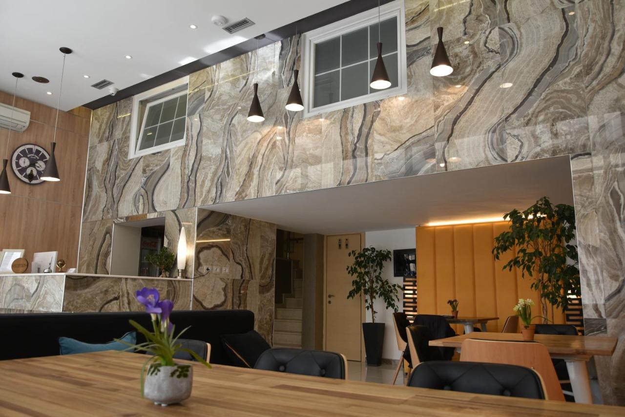Park Hotel Tirana Yzberishti Eksteriør billede